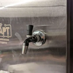 Enganche de pared para grifo de cerveza Nukatap Mini - 5/16